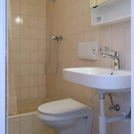 公寓 Komfortable Im Lebendigen Zuercher Kreis 3 *