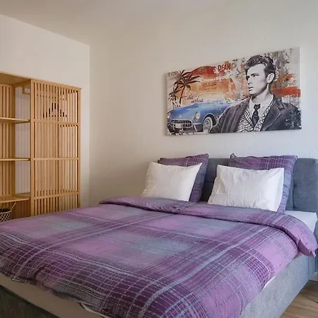 Komfortable Im Lebendigen Zuercher Kreis 3 Zurich