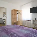 Lägenhet Komfortable Im Lebendigen Zuercher Kreis 3 *