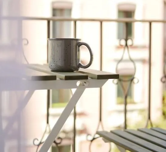 Komfortable Im Lebendigen Zuercher Kreis 3 *