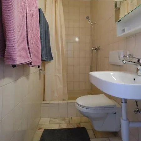 Komfortable Im Lebendigen Zuercher Kreis 3 Ζυρίχη